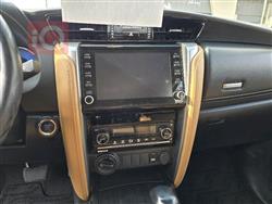 تۆیۆتا فۆرچێنەر